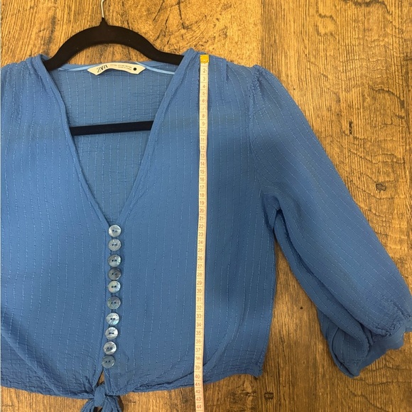 ZARA Blue Textured Button-Front Tie Blouse (XS) - Picture 9 of 11